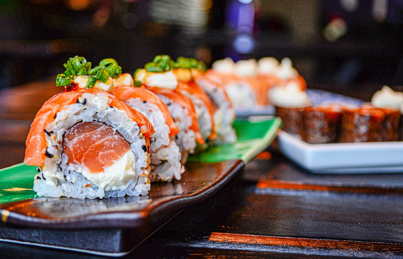 Fräsch sushi och wok från Wok & Roll